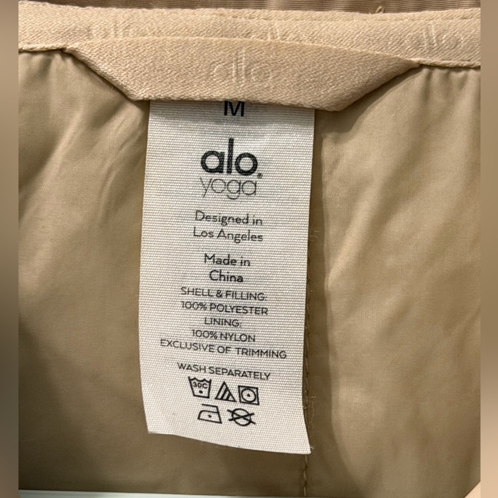 ALO Yoga Men's Beige Shirt Jacket - Picture 4 of 4